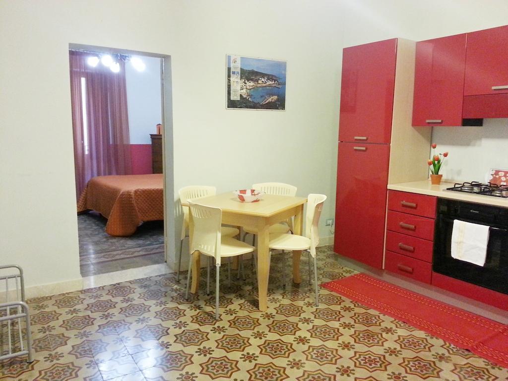 Il Cortile Fiorito Apartment *